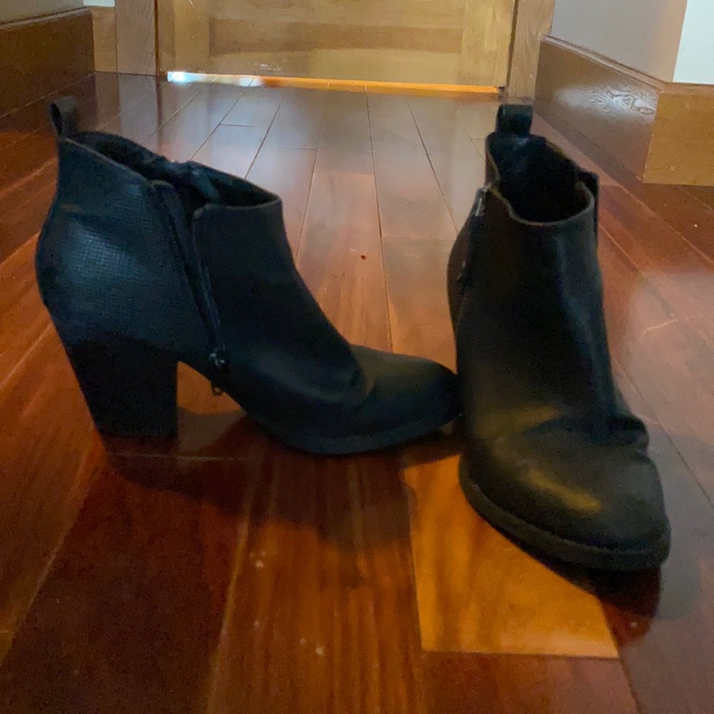 Black boots